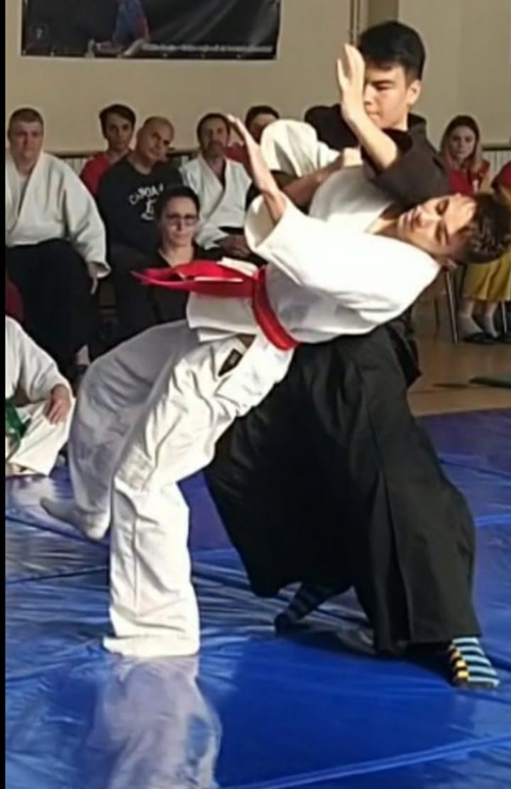 Aikido Tineret